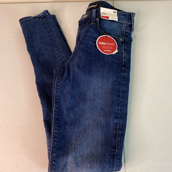 Express Mid Rise Dark Wash Legging Jean - Picture 3 of 8